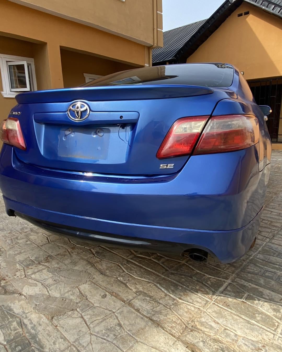 2008 Camry Sports: Sunroof, Leather & Gbedu Ready!