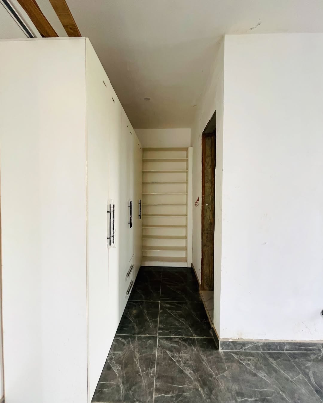 Lagos Luxury: 4-Bed Gated Estate Gem