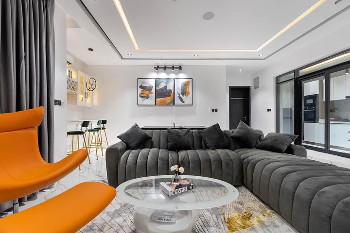 Lagos Luxury Living: Pool, Gym & Smart 2-Bedroom Haven