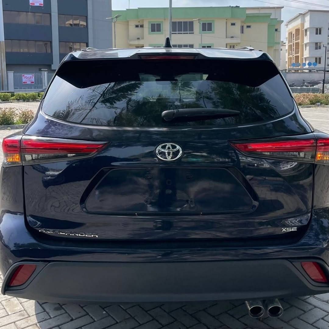 2023 Highlander XSE: Sporty Luxury Meets Family Power