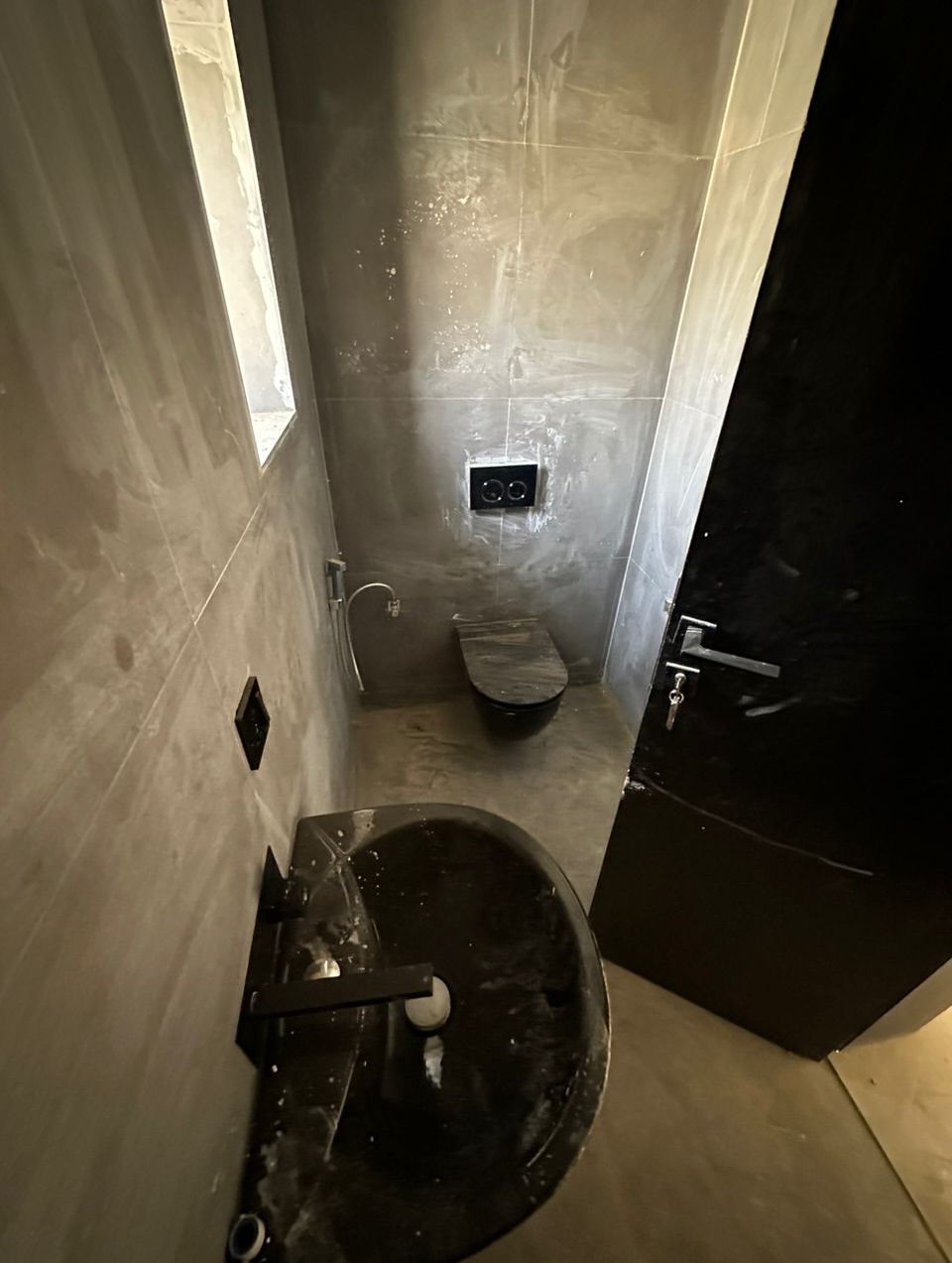 Spacious 3-Bed Terrace Duplex in Serene Idu