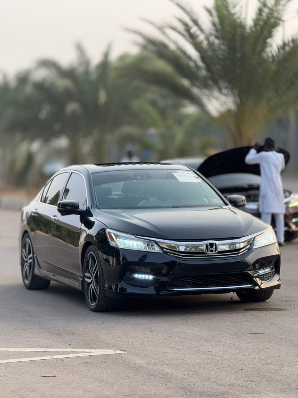 Luxury V6 Power: 2017 Honda Accord EX-L