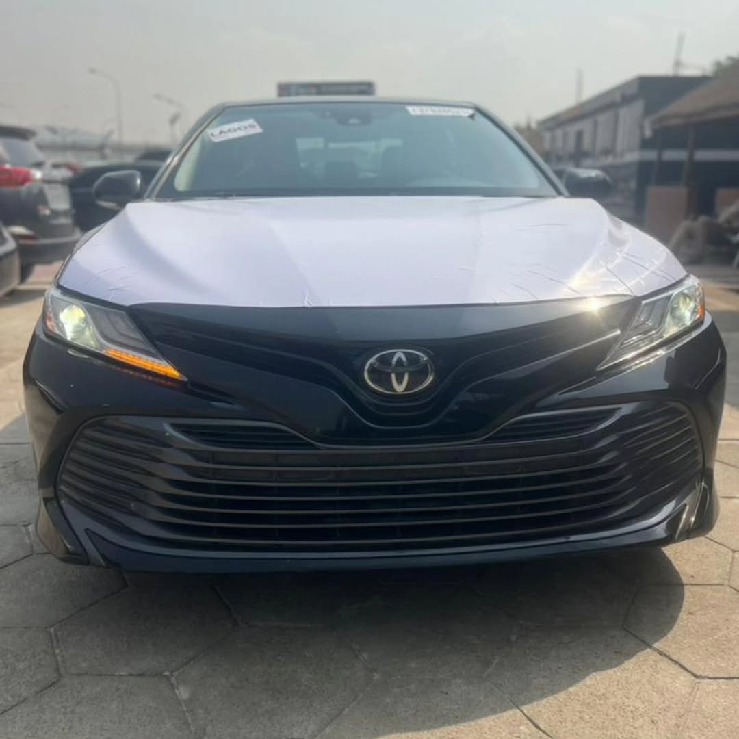 Luxury 2020 Camry XLE: Clean & Pristine