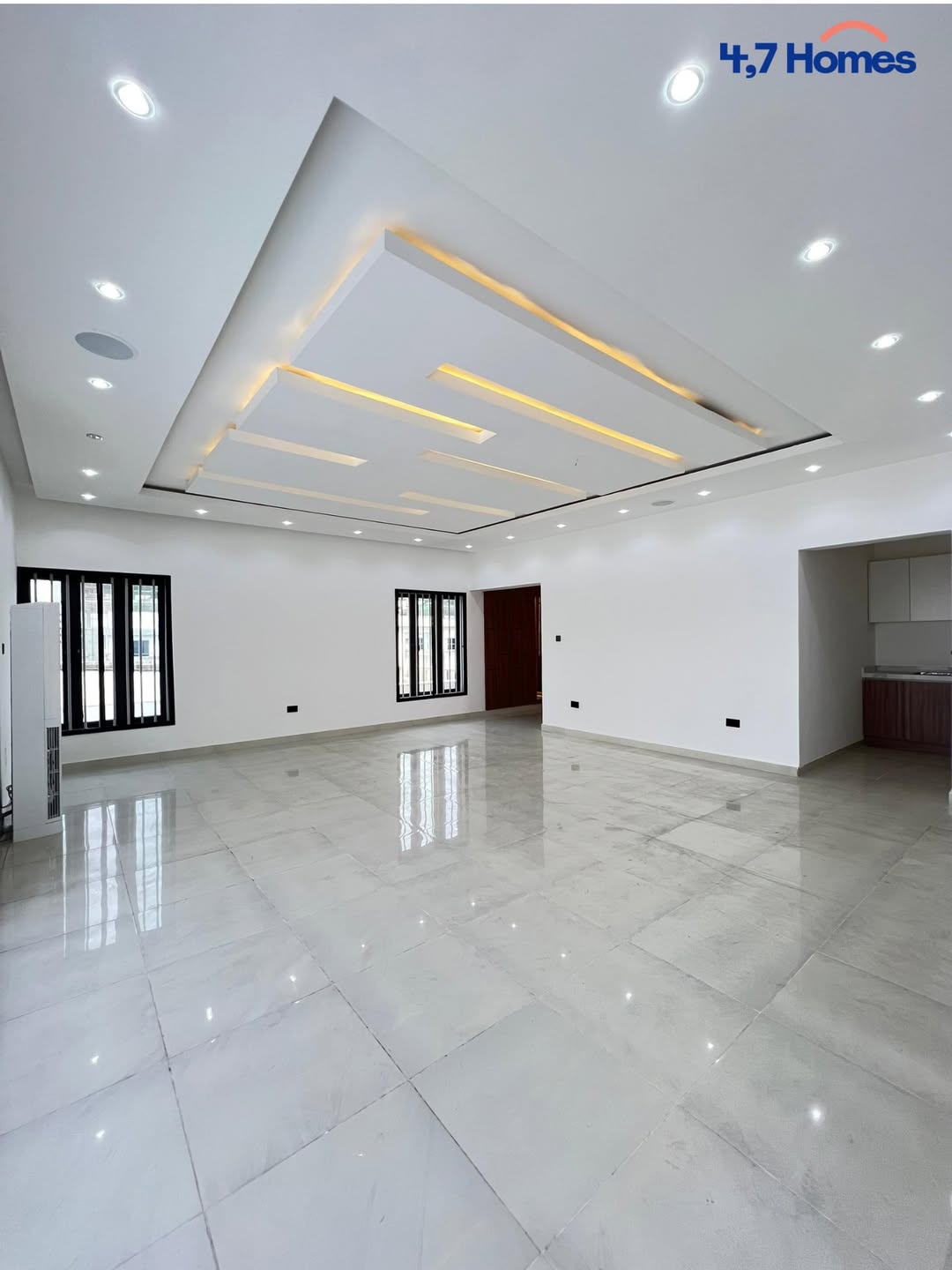 Lekki Phase 1: Your Private 5-Bedroom Sanctuary