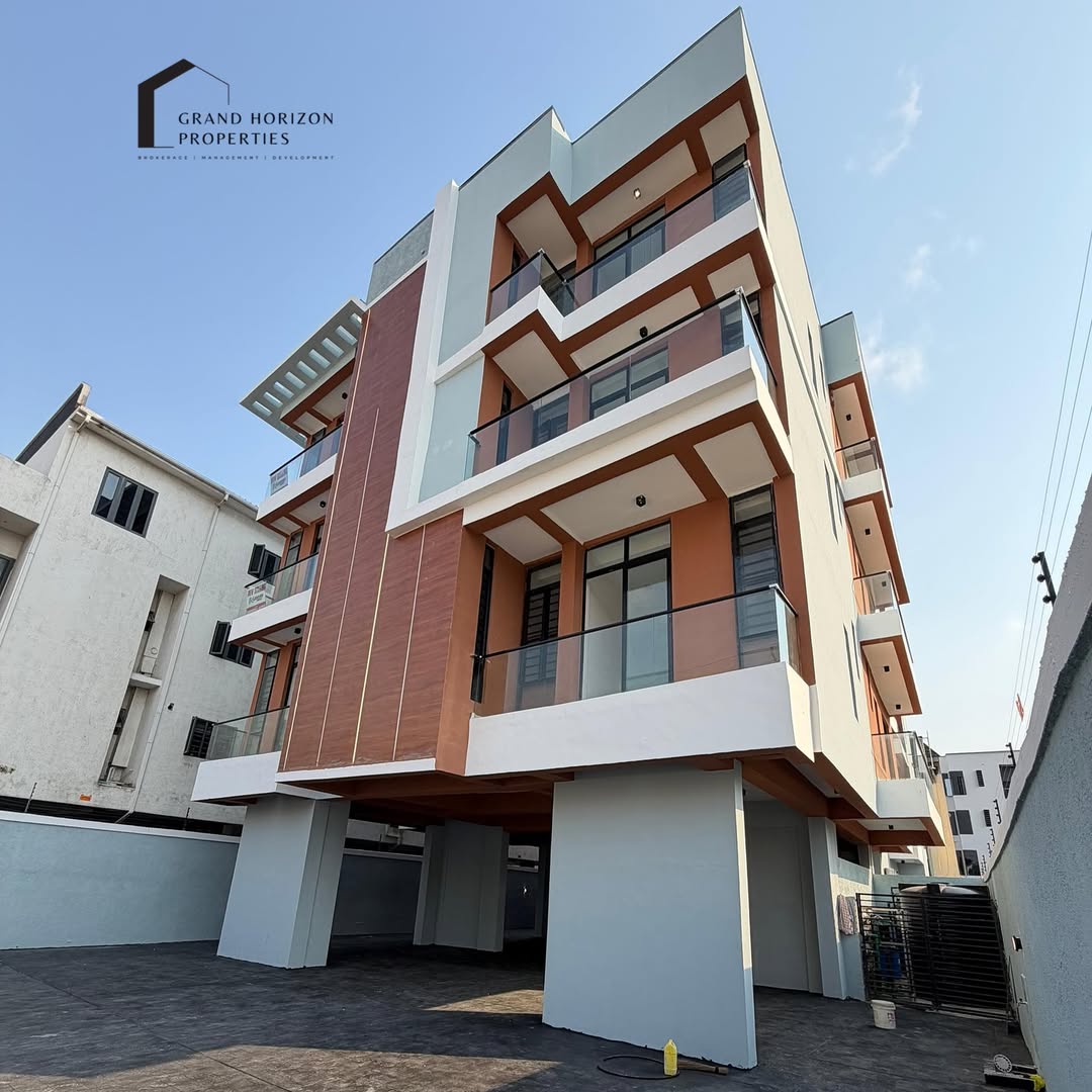 Sophisticated 2-Bed Serviced Gem in Ologolo Lekki