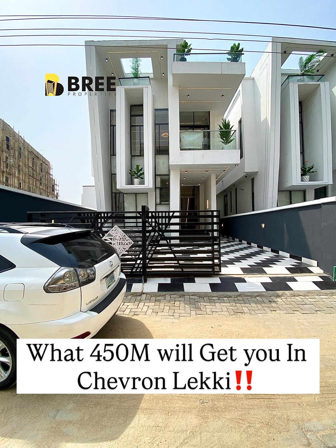 Elegant 5-Bedroom Haven with Pool in Prime Chevron Estate