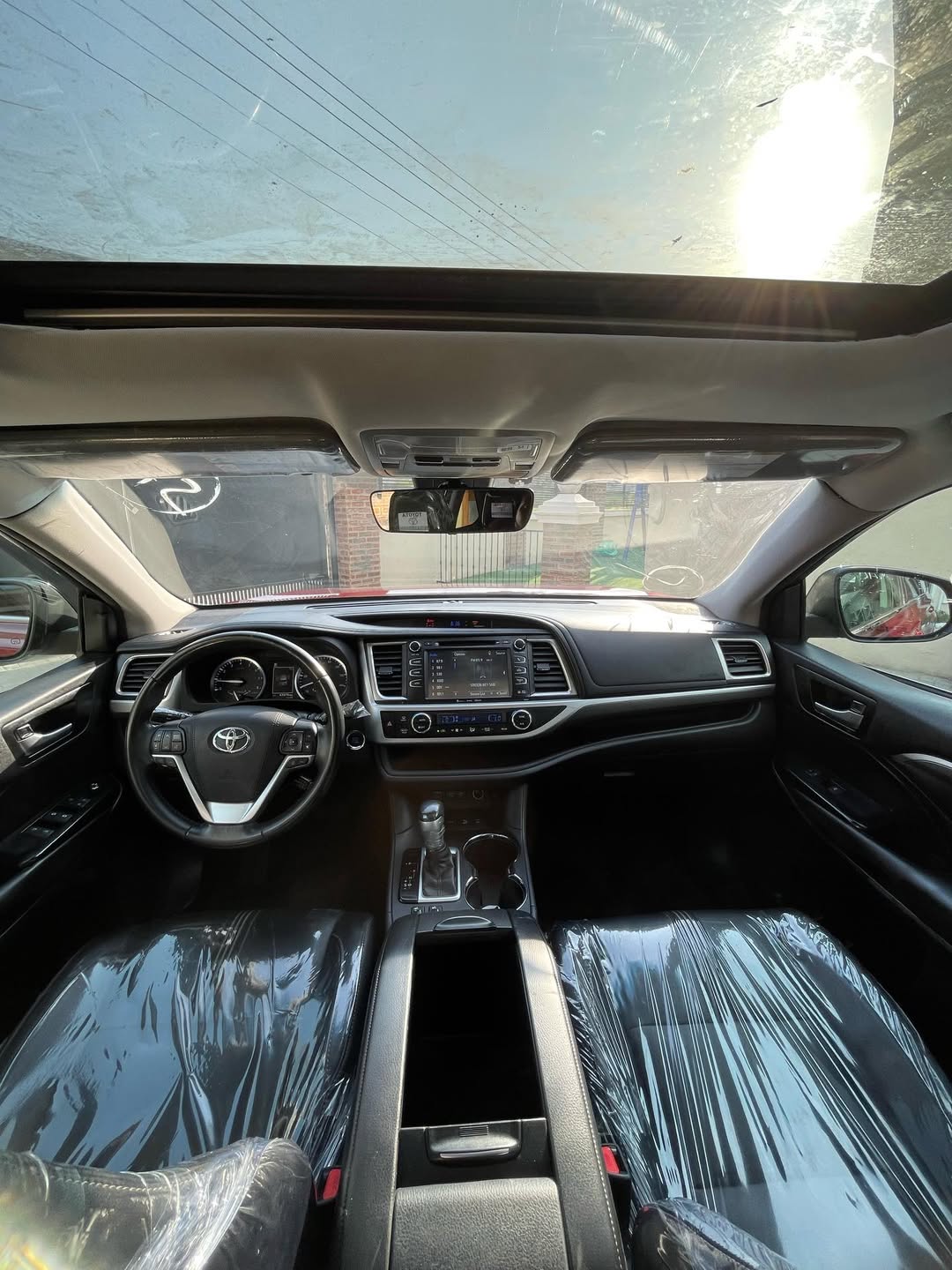 2017 Highlander SE AWD: Super Clean & Ready for Lekki