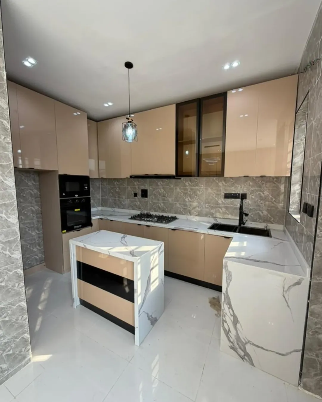 Lekki’s Finest: 2-Bed Haven with Premium Finishes