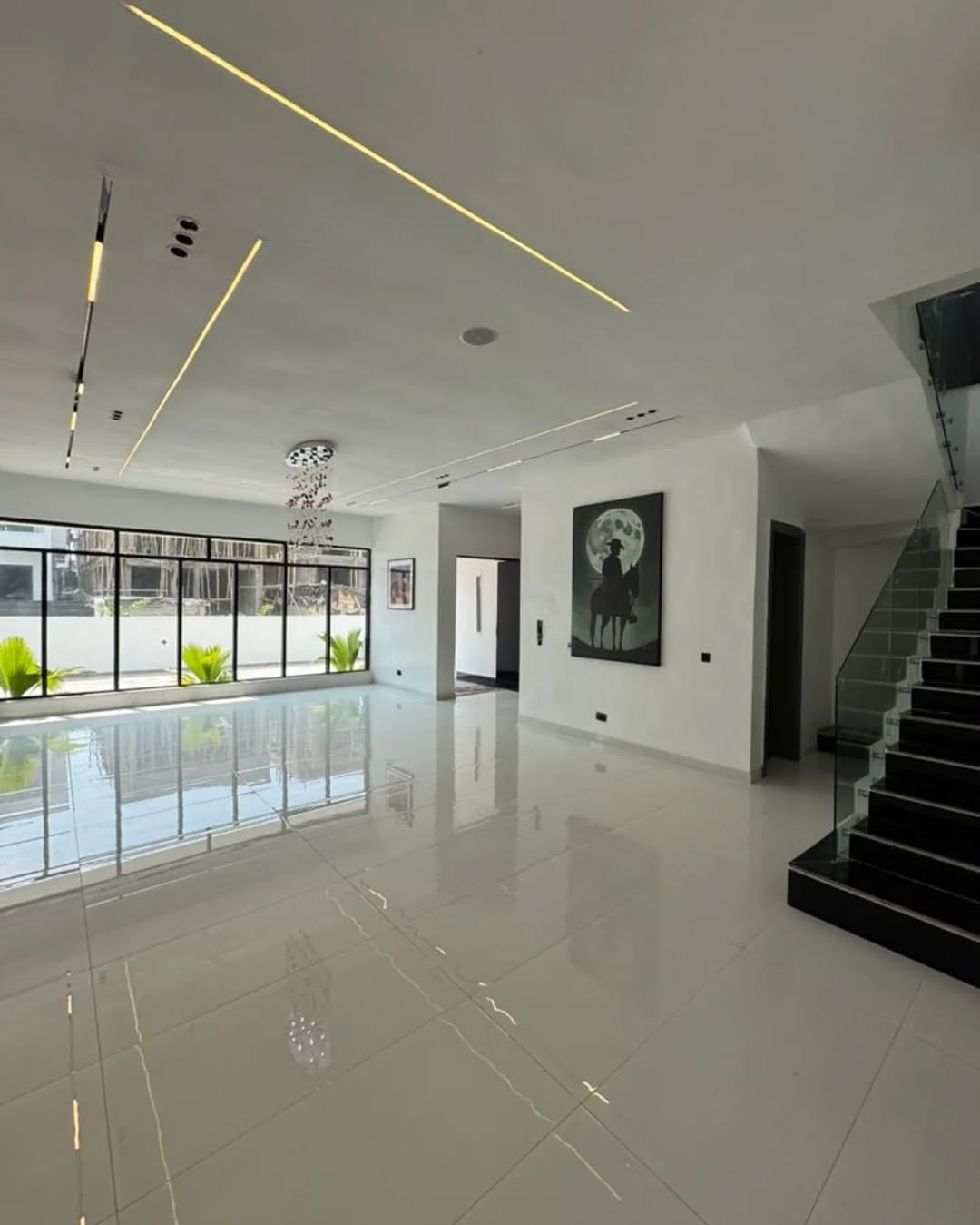 Ajáh’s Elite 5-Bed Estate with Pool & 24/7 Security