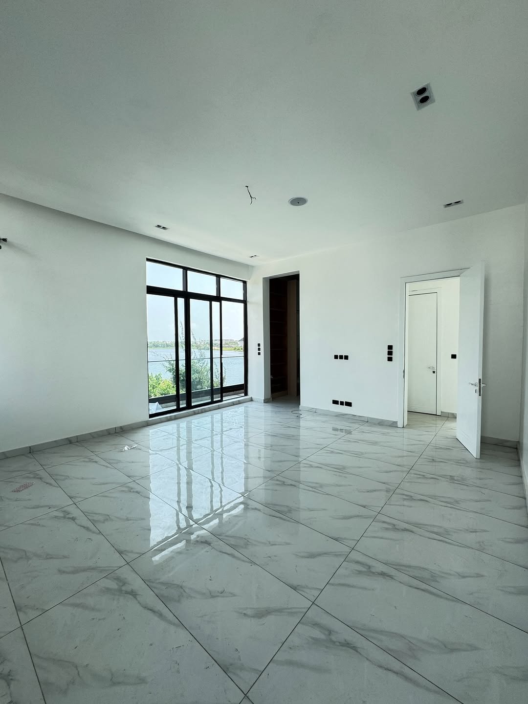 Lekki’s Ultimate 5-Bedroom Haven with Resort-Style Pool