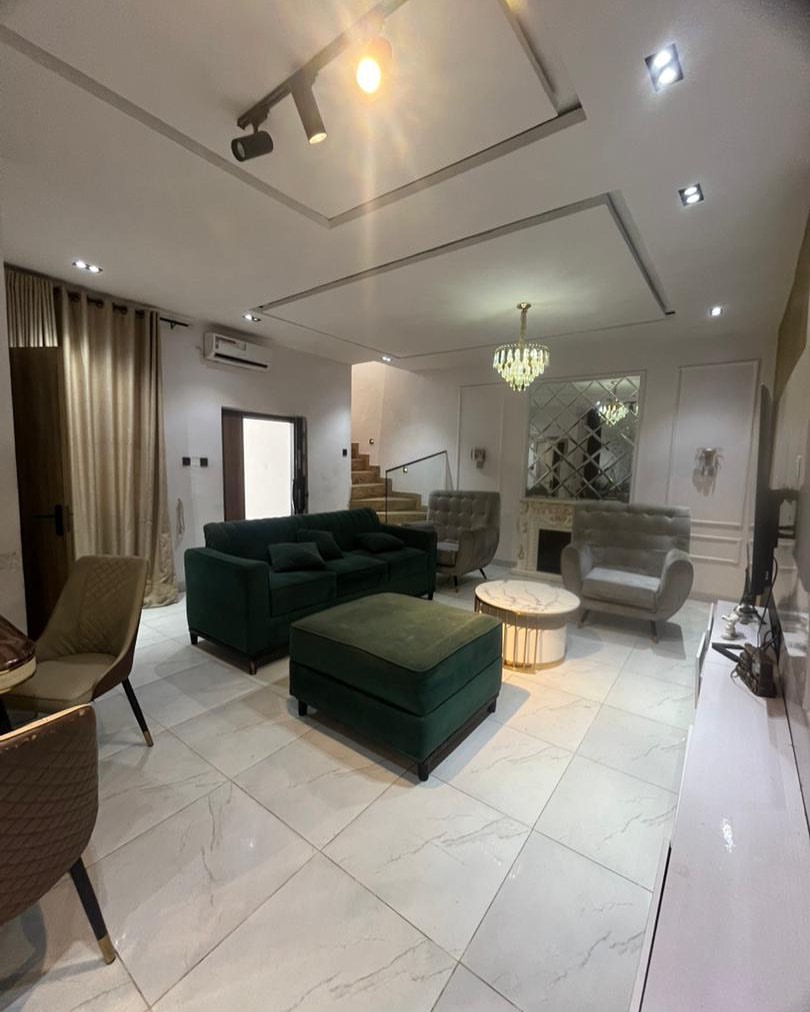 4-Bed Terrace in Orchid: Modern Luxury, Family Haven