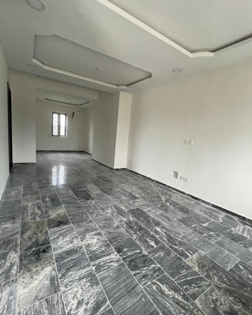 Lekki Haven: 4-Bed Duplex with BQ & 24/7 Power