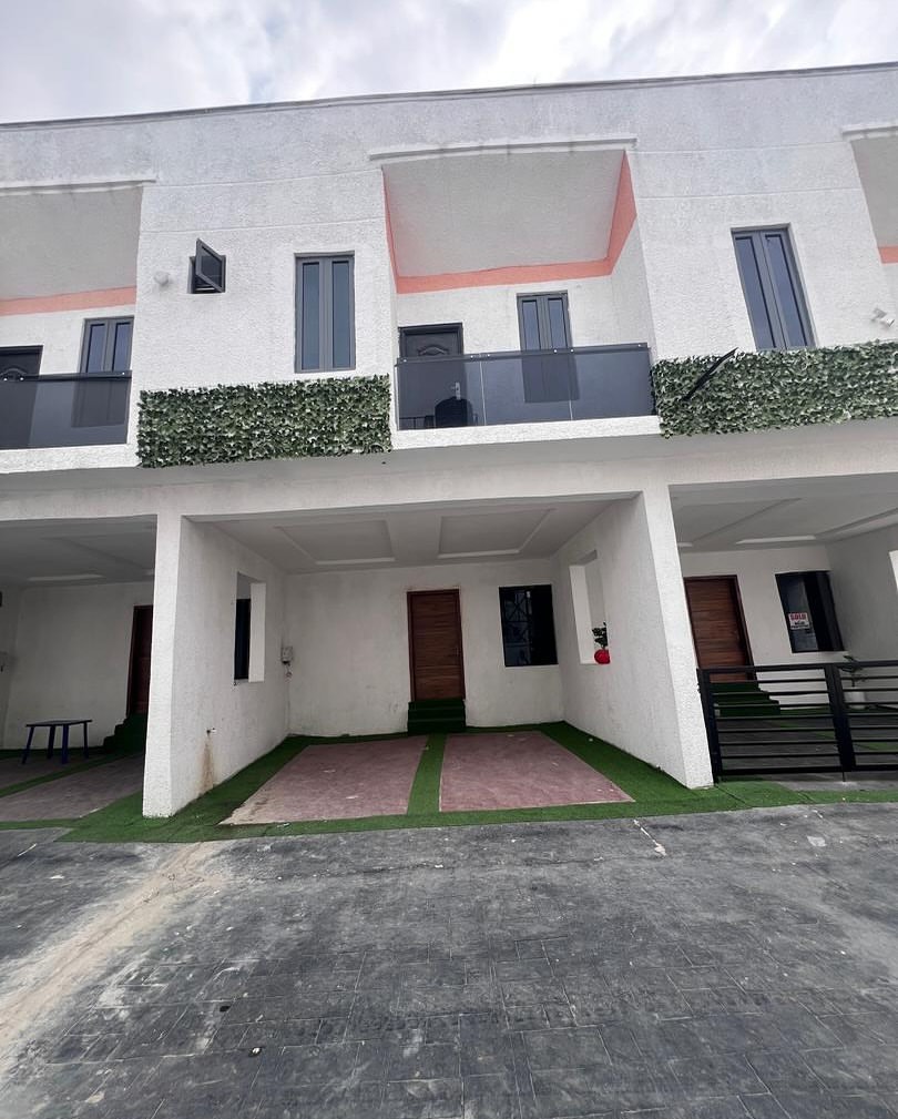 Lekki’s Dream: 3-Bed Terrace Duplex with All En-Suites