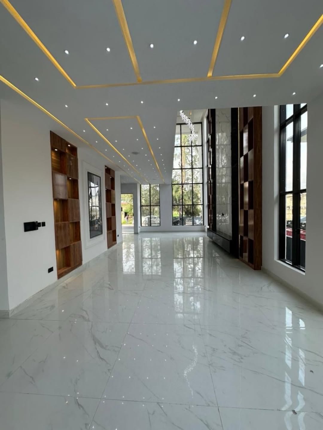 Lekki Oasis: 5BR Duplex with Private Pool & BQ