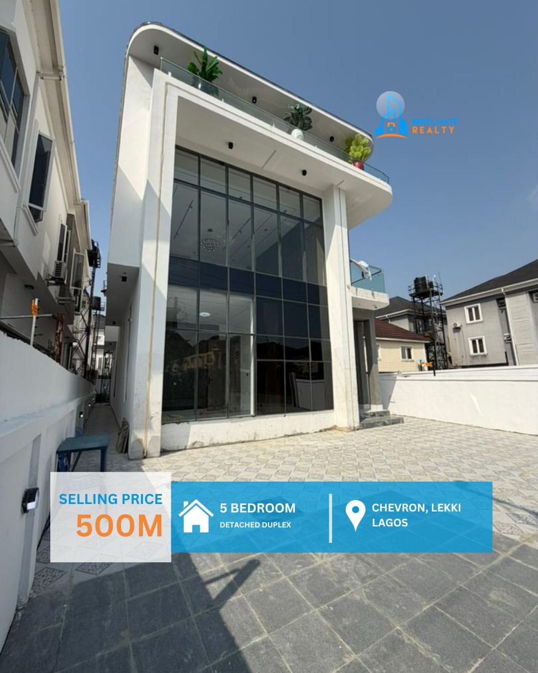 Elegant 5-Bedroom Haven with Resort-Style Pool in Lekki