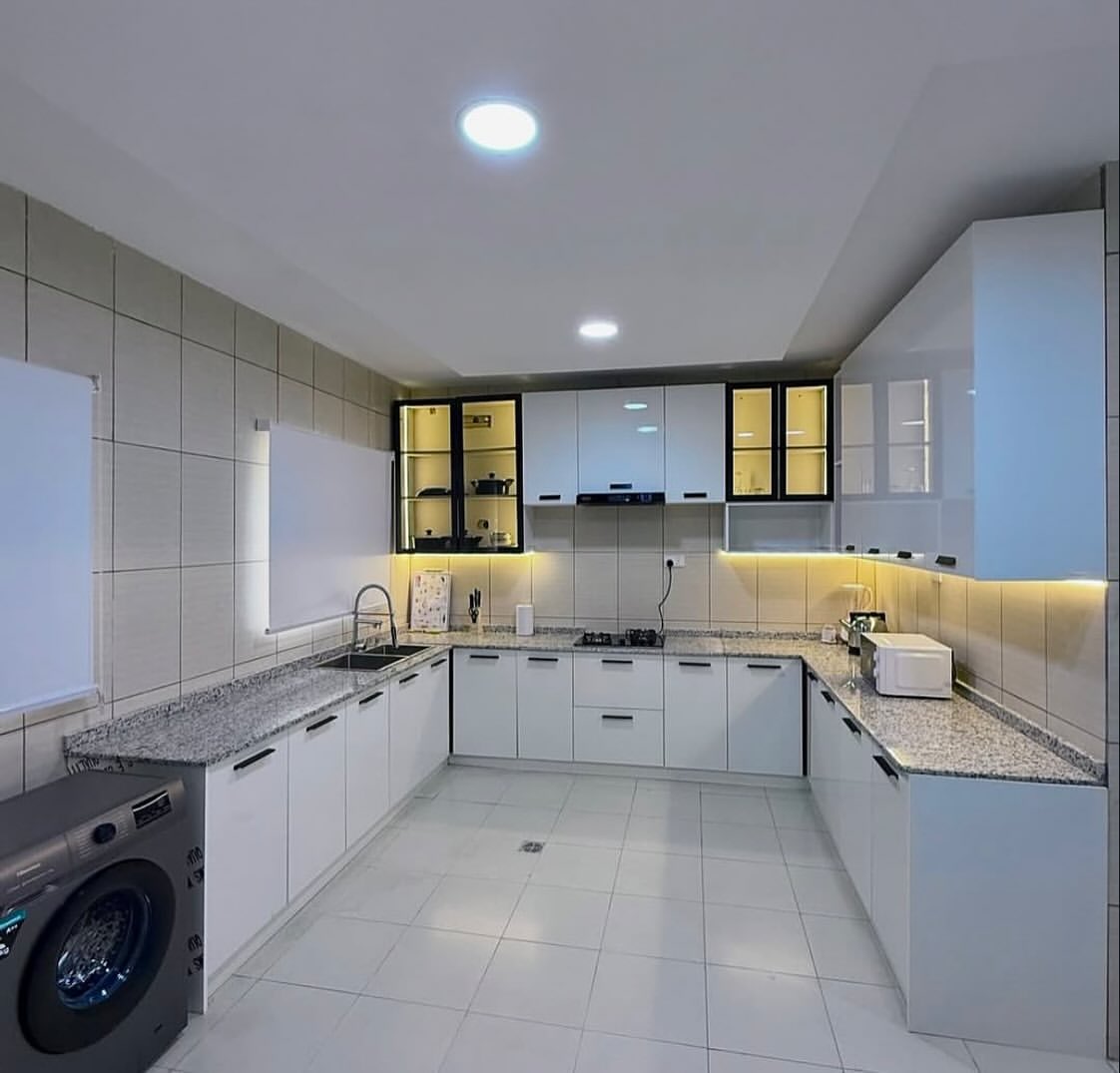 Smart Luxury: Mabushi 2BR with Pool & 24/7 Comfort