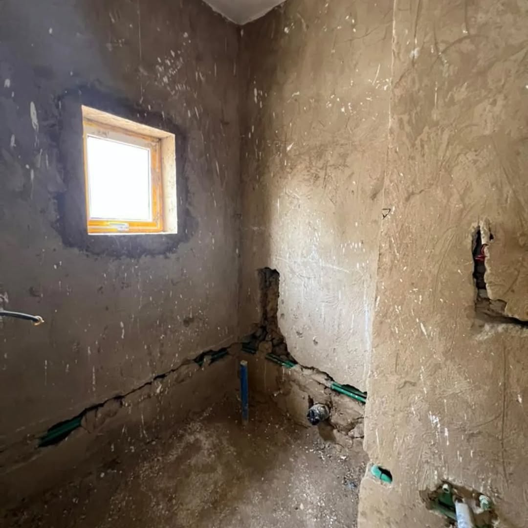 Spacious 3-Bedroom Haven in Serene Karsana