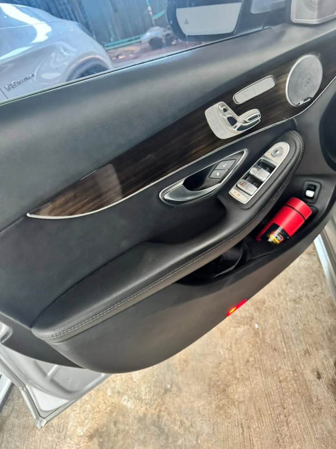 Luxury 2016 C300: 83k km, 15M NGN