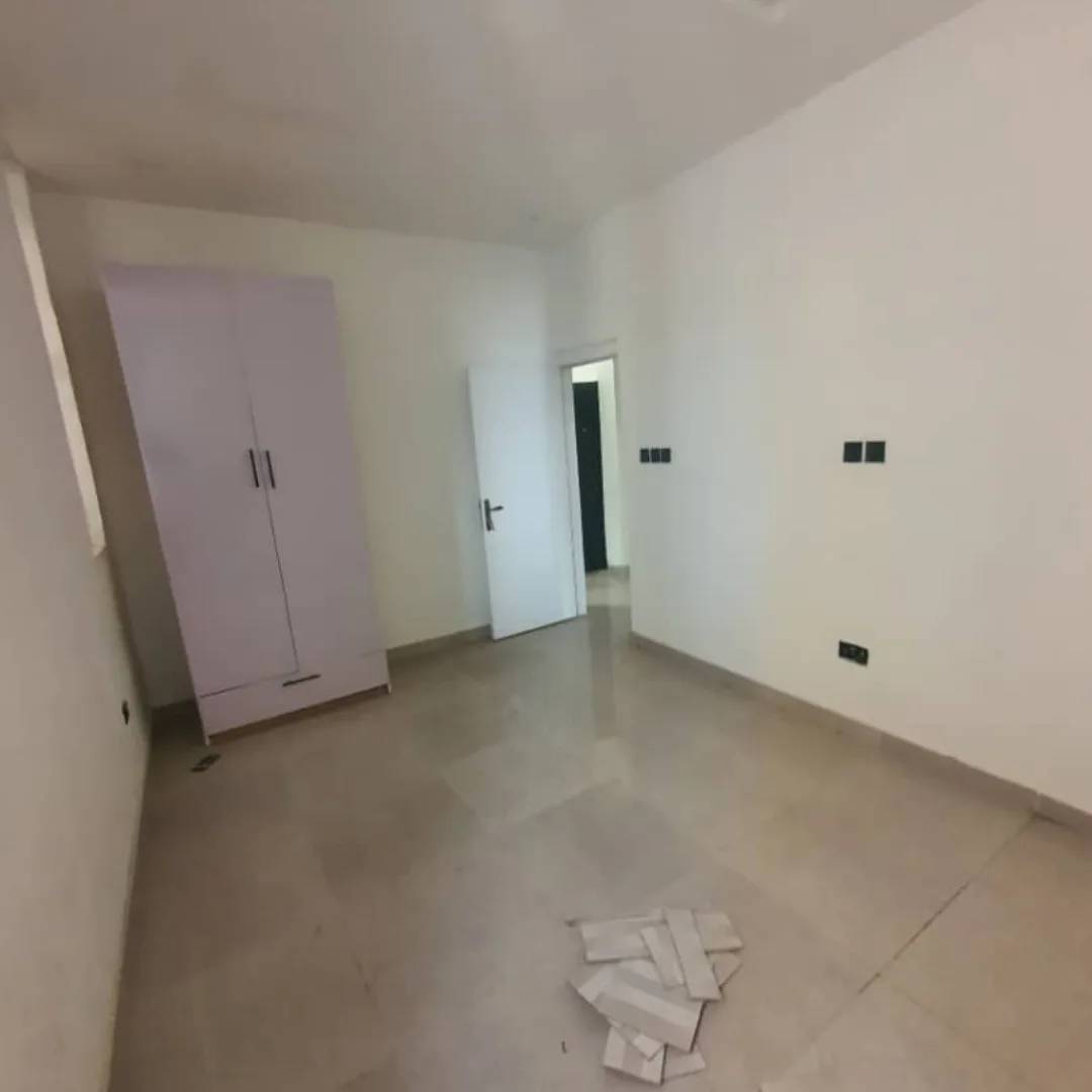 Serene Ologolo Duplex: 2-Bed Haven with Balcony Bliss