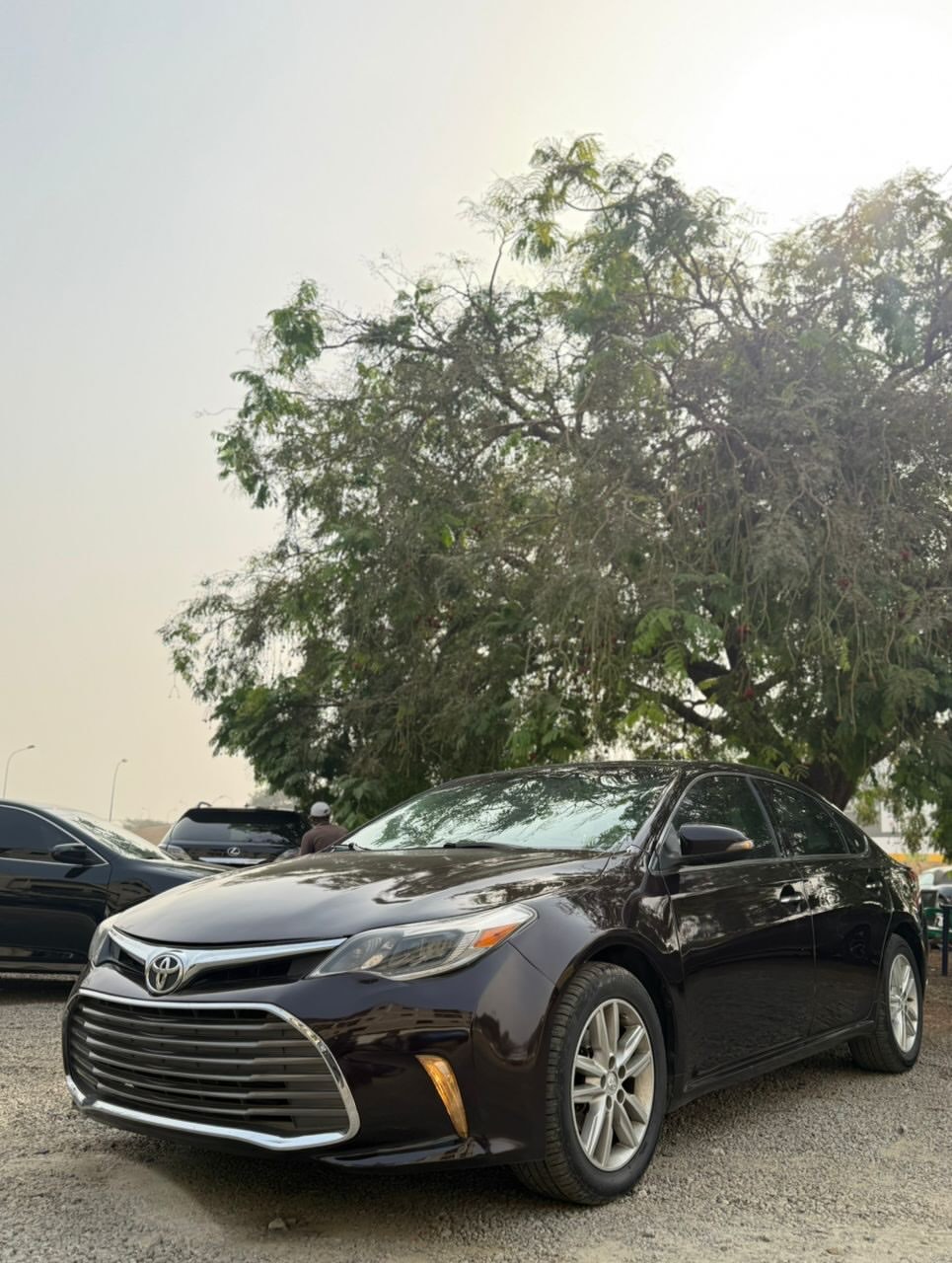 2013 Toyota Avalon XLE: Luxury Upgrades, Spotless & Ready
