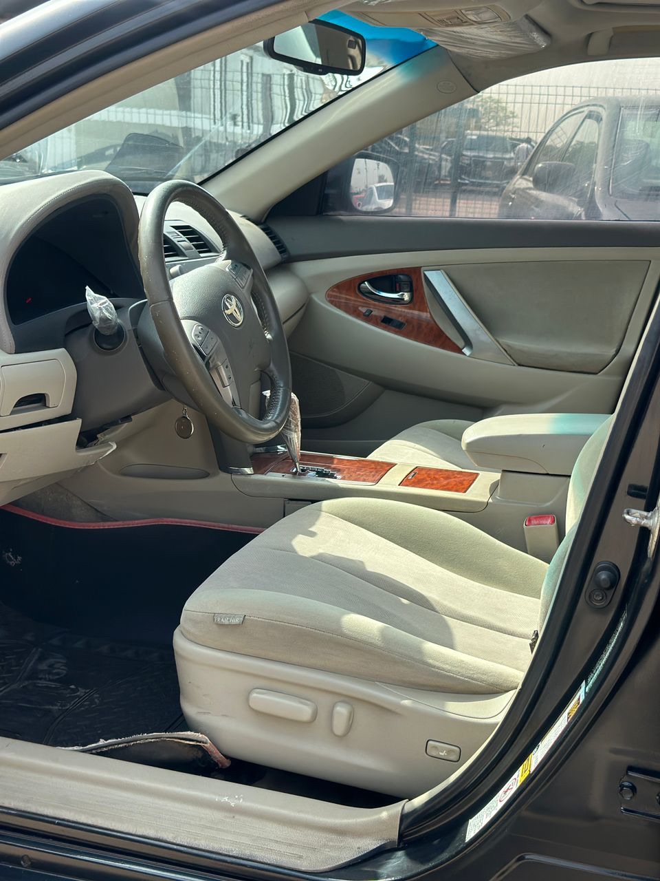 2010 Black Camry: Unbeatable Value at 12.2M