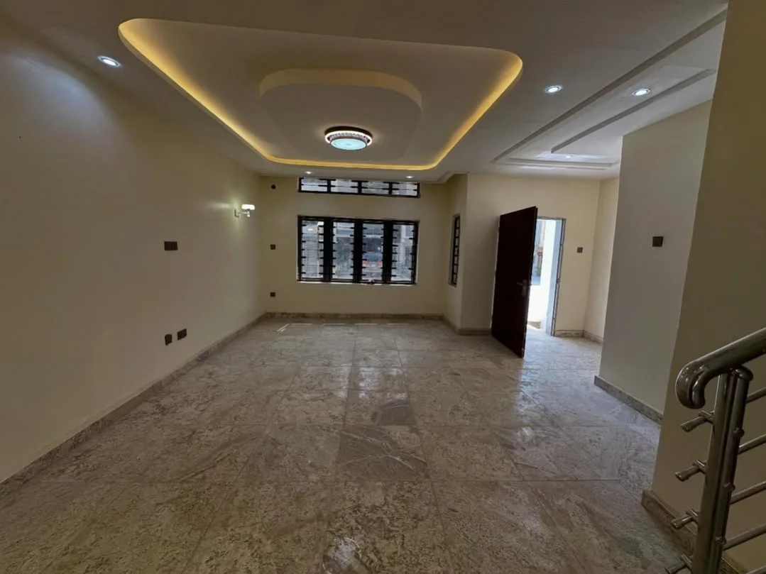 Spacious 4-Bedroom Terrace Duplex with BQ in Gudu