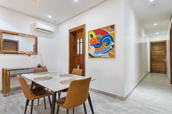 Live the Ikoyi Dream: 3BR Haven with Pool & Gym