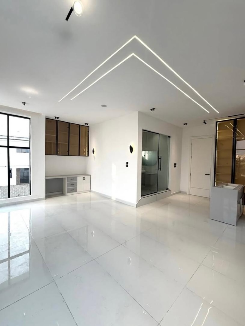 5-Bed Chevron Duplex with Pool & BQ: 450M