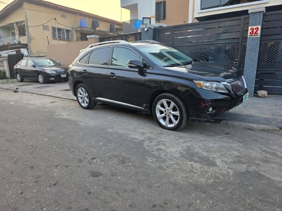 Flawless 2012 Lexus RX350: Untouched & Urgent Sale