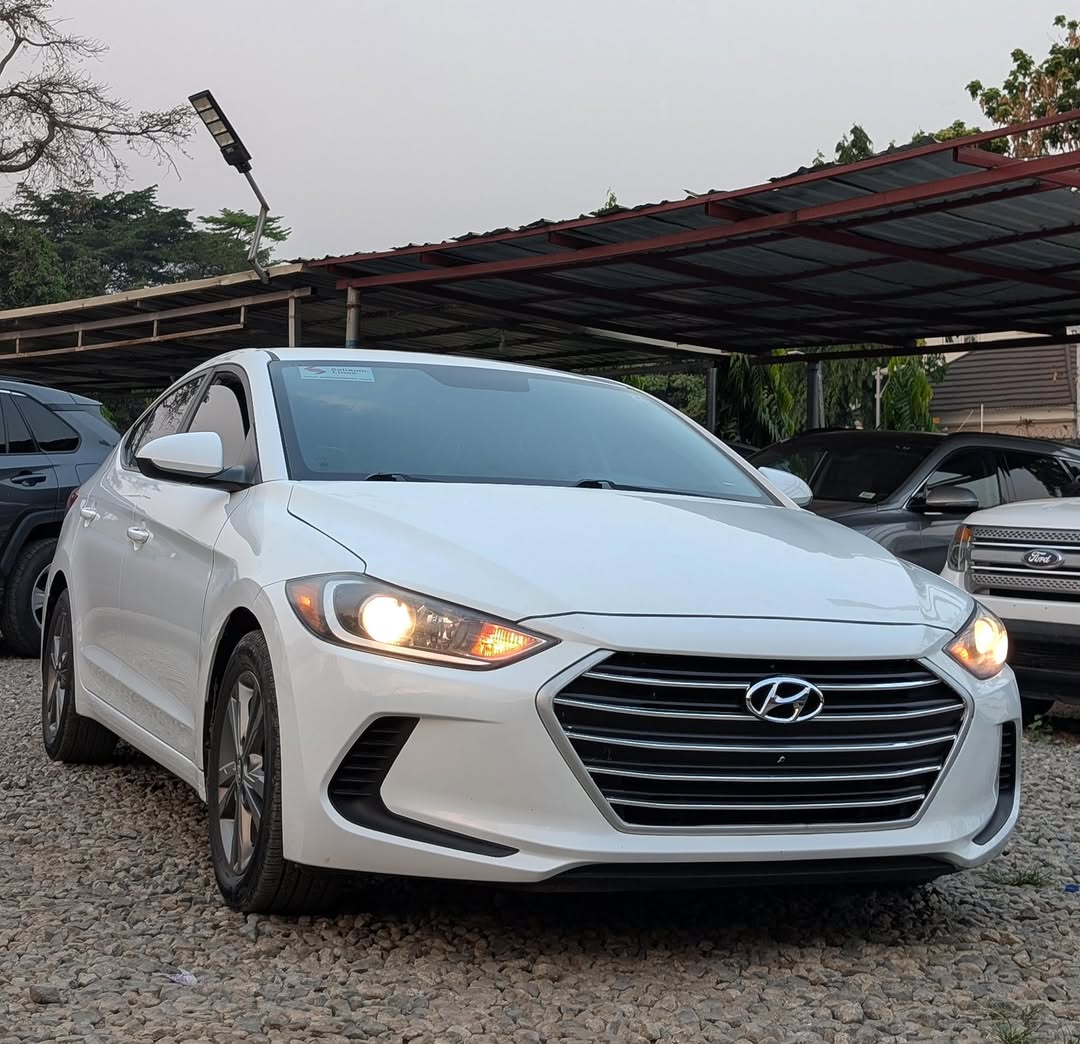 2017 Hyundai Elantra: Duty-Paid & Immaculate