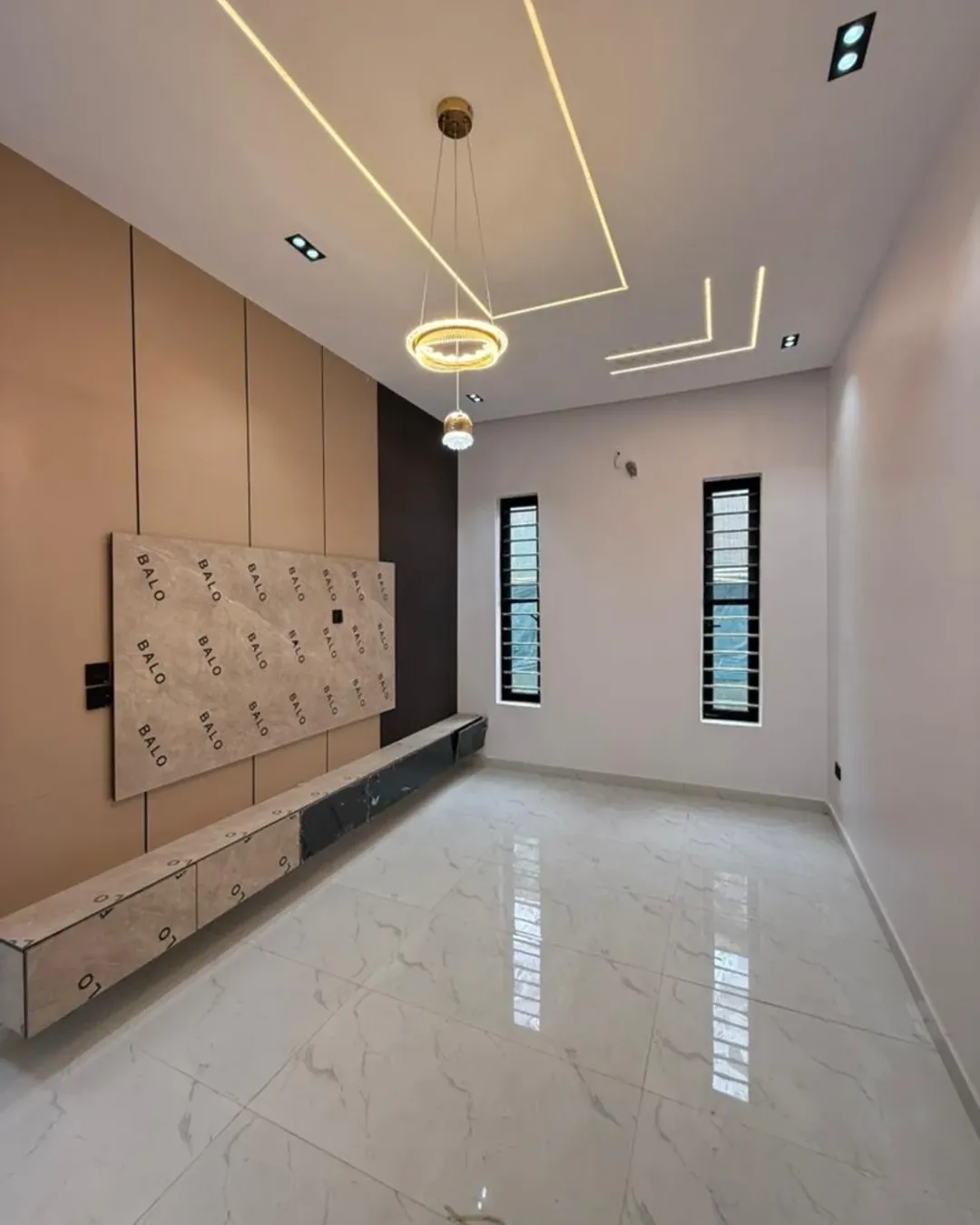 Ikota’s Ultimate 5-Bedroom Estate with Resort-Style Pool