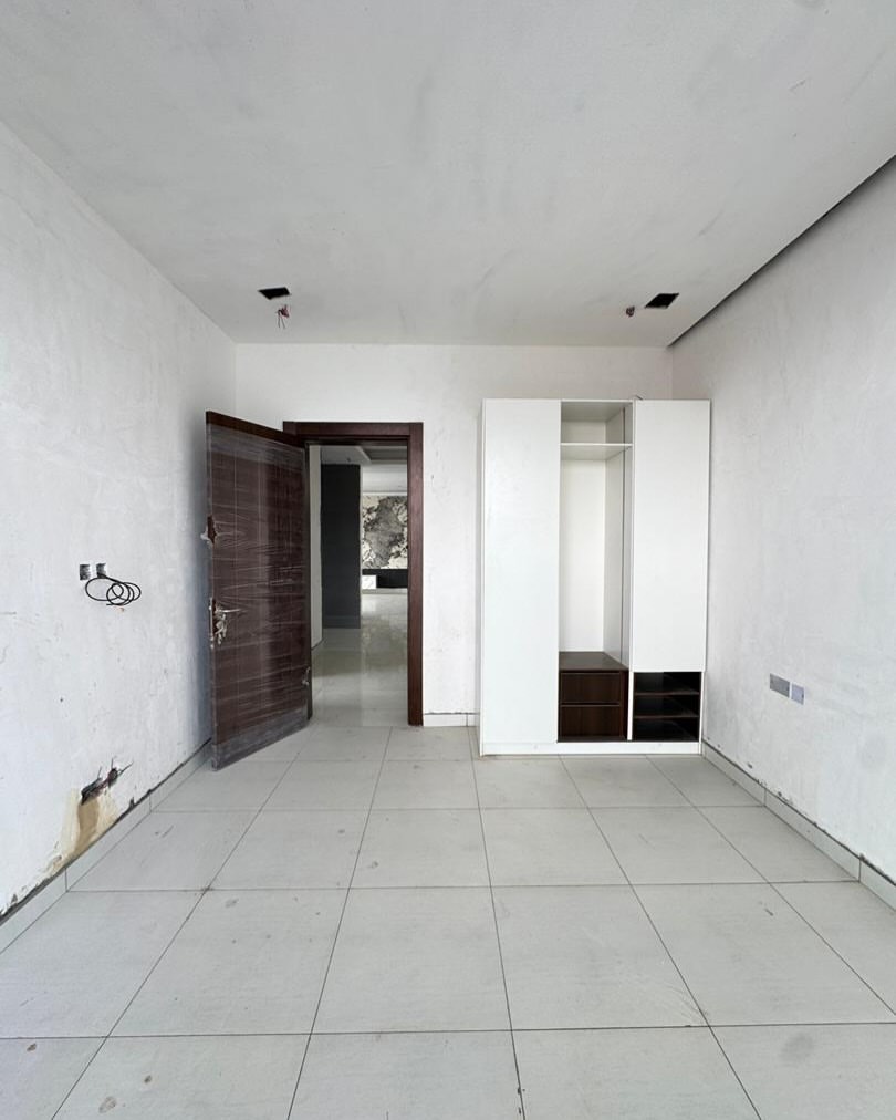 Luxury Ikate Haven: 2 & 3 Bed Apartments & Penthouse