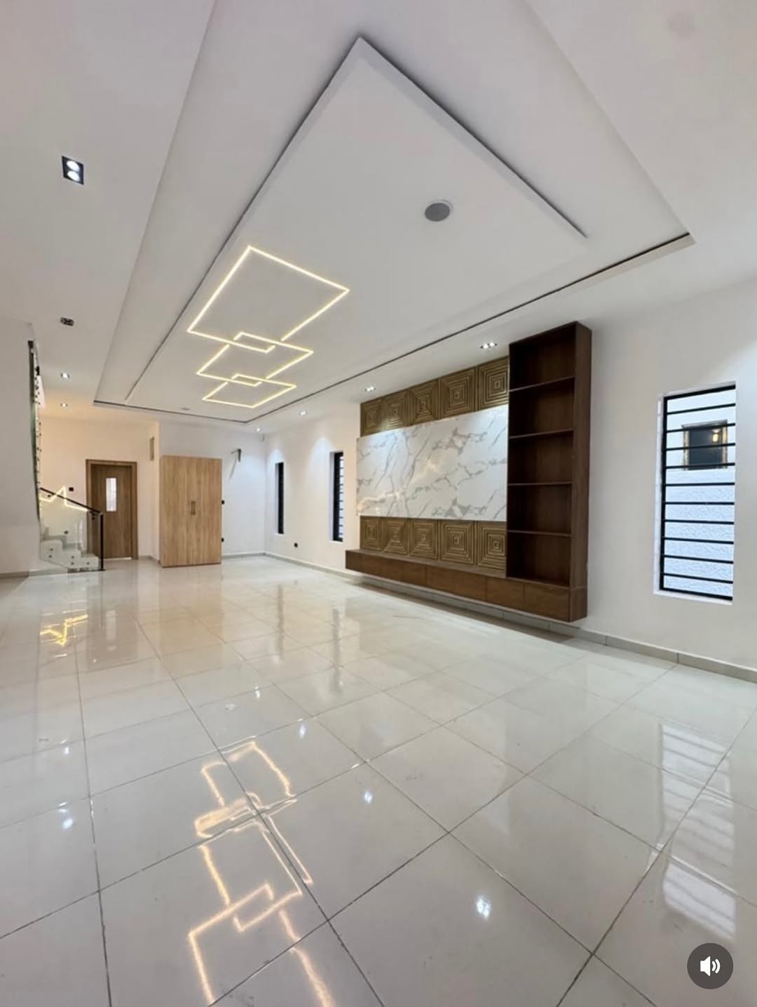 VGC Dream Home: 5-Bedroom Haven with Pool & Smart Features