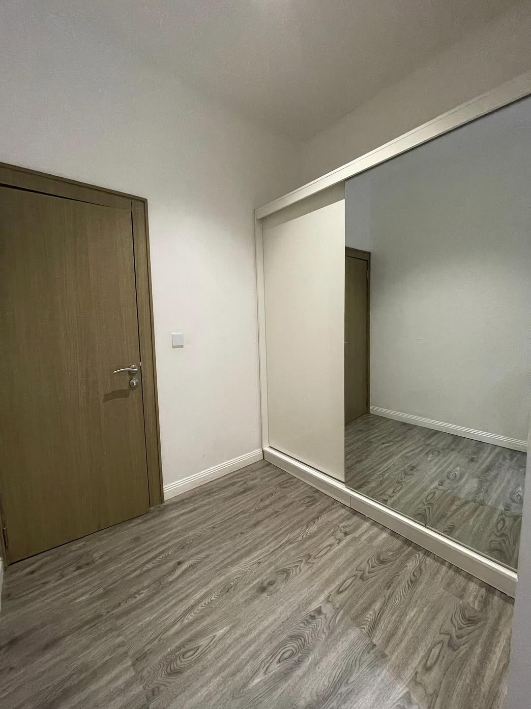 Live Your Abuja Dream: Automated 2-Bed with Pool & Gym