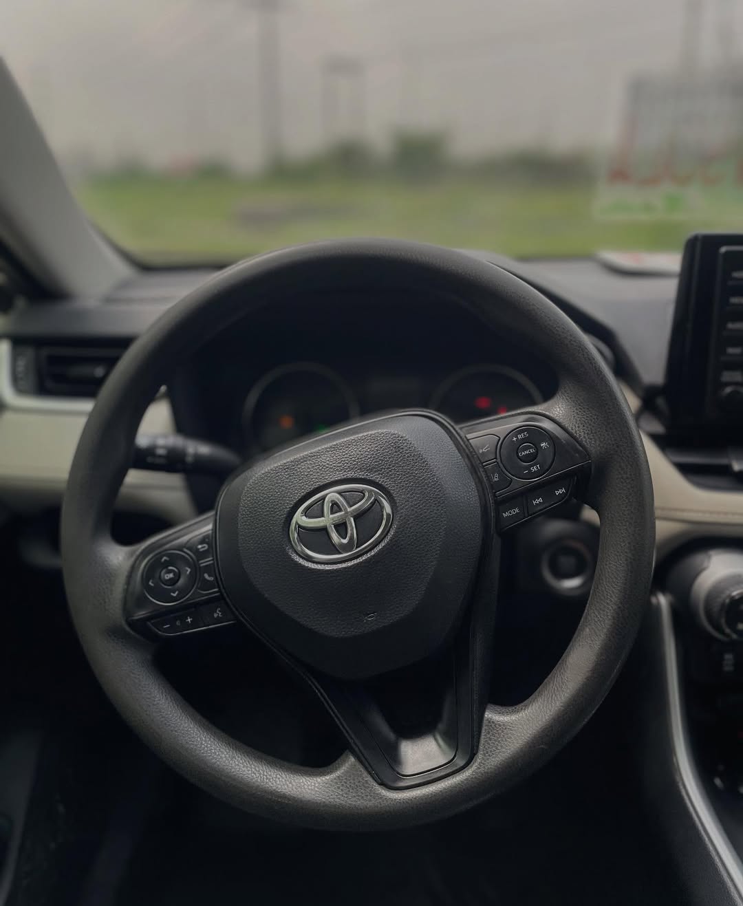2019 Toyota RAV4 XLE AWD: Sunroof & Tech, 45M Naira