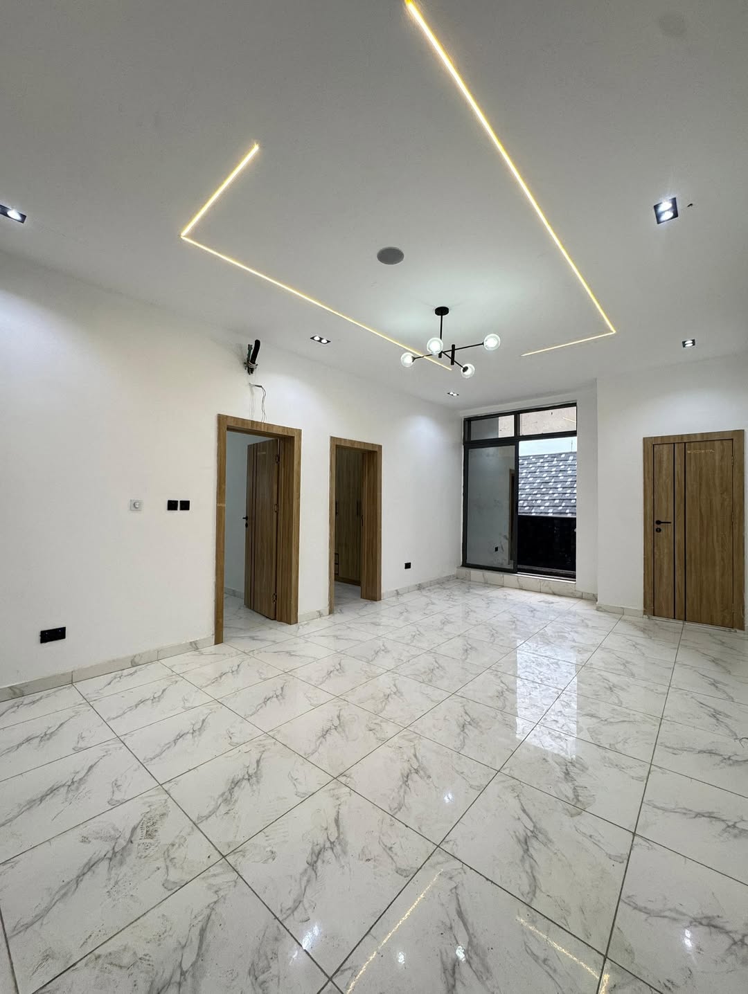 Lekki’s Finest: Resort-Style 2BR with Pool & Gym