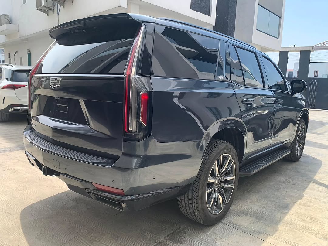 Luxury 2021 Escalade: Immaculate & Ready in Lekki