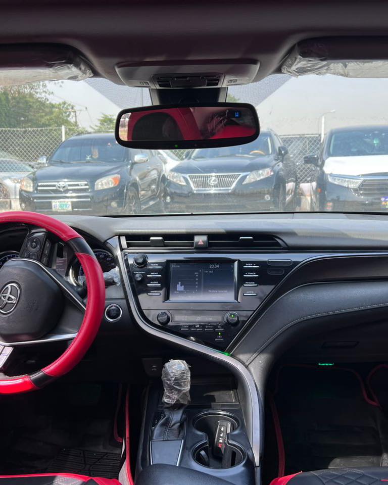 Unregistered 2018 Camry SE: Sport-Tuned & Spotless