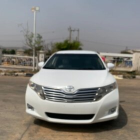 Flawless 2012 Venza: Ready to Drive Now