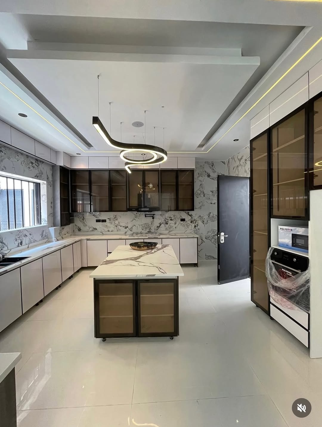 Lekki’s Ultimate 5-Bedroom Estate Oasis with Pool & Cinema