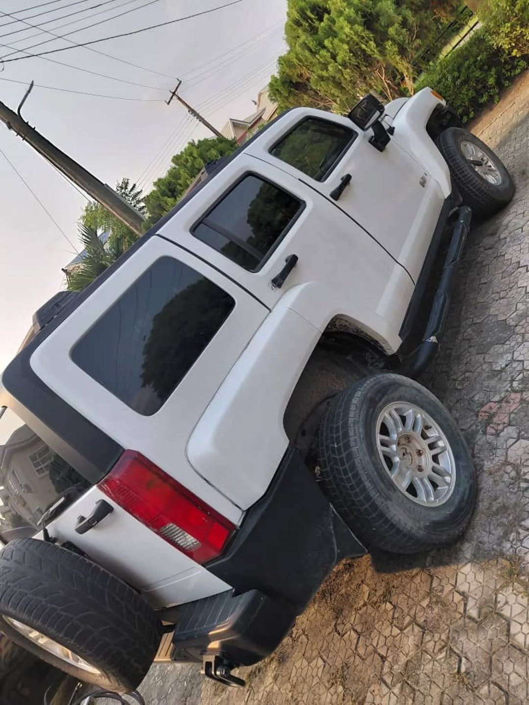 2010 Hummer: Flawless, Ready to Dominate