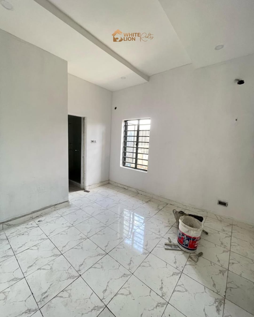 Spacious 3-Bed Ground Floor Haven in Gated Ikota Estate