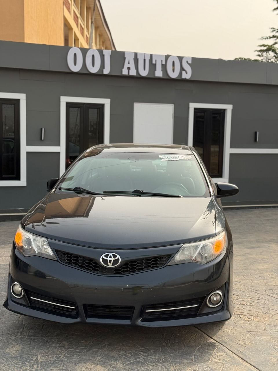 2014 Camry SE: Sunroof, Sporty & Ready for N12.5M