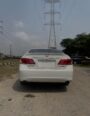 Luxury Lexus ES350: Sunroof & Premium Tech