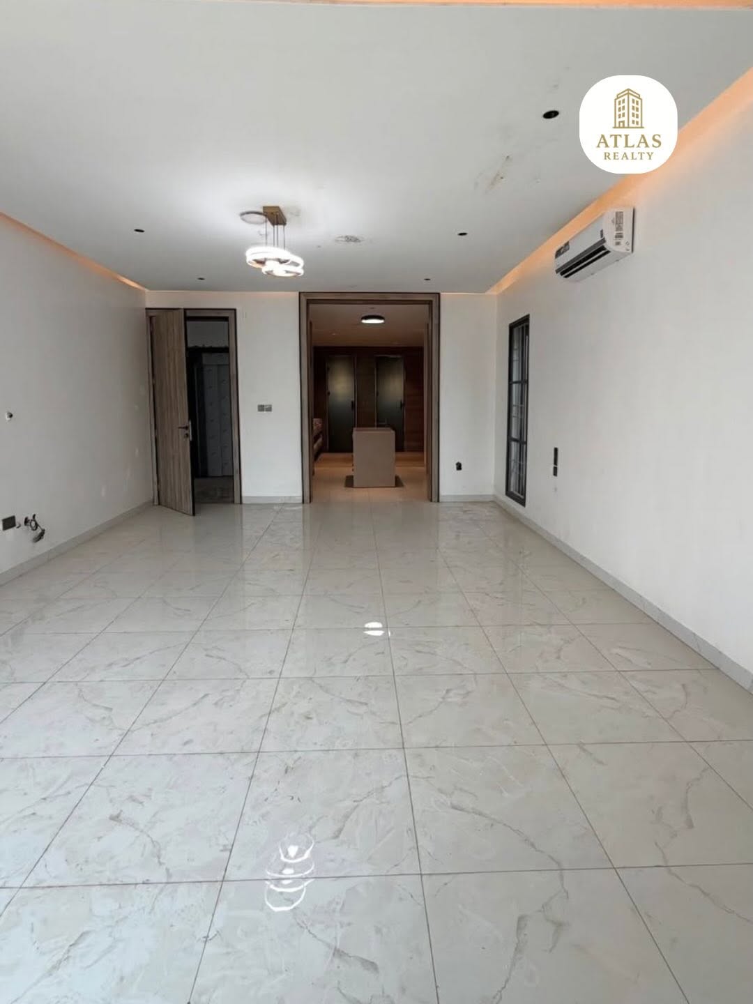 Maitama’s Grand 5-Bedroom Estate: Elevator & Rooftop Views