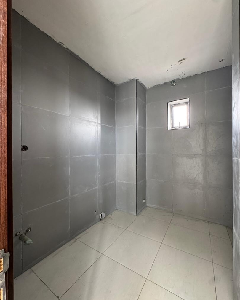 Luxury Ikate Haven: 2 & 3 Bed Apartments & Penthouse