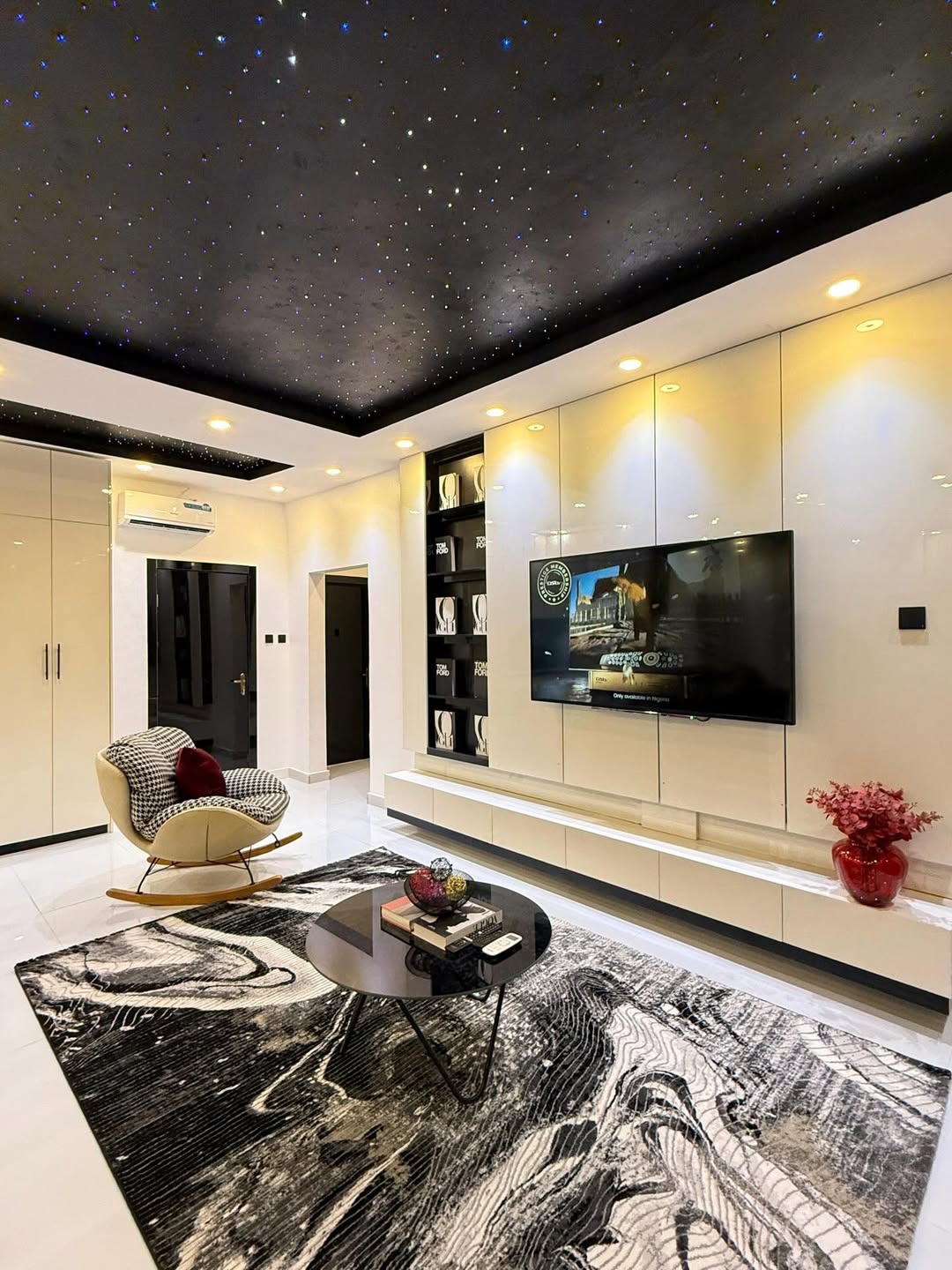 Cinematic Luxury: Private Theater & Serene Escape