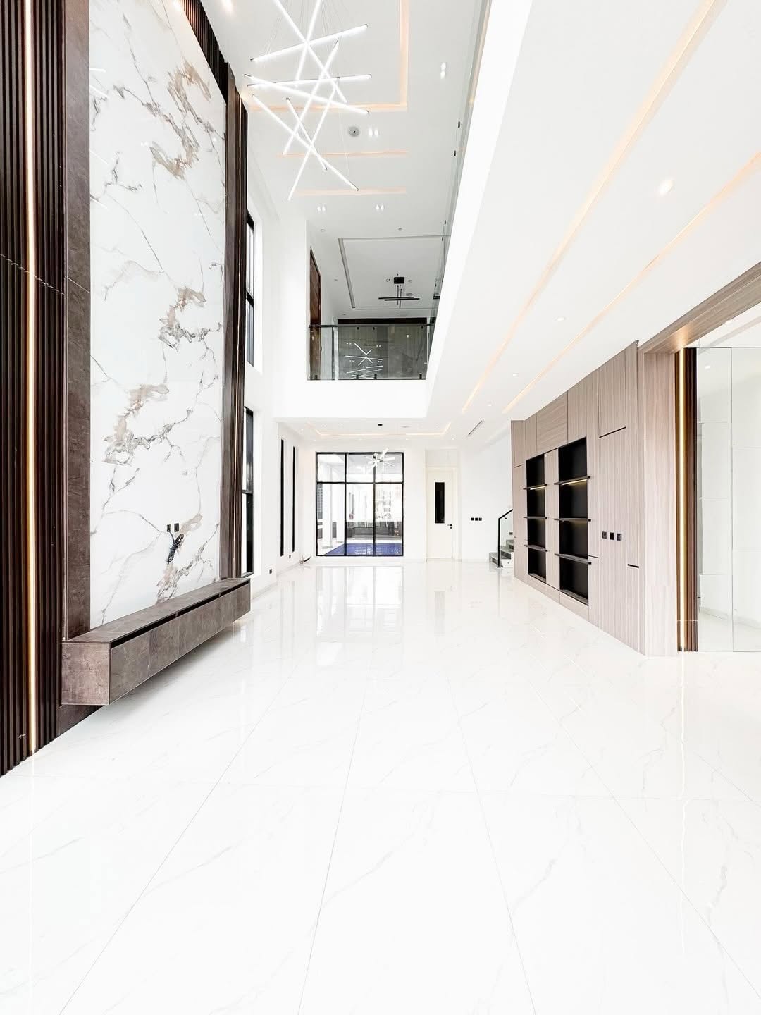 Lekki’s Ultimate 5-Bedroom Haven with Pool & Rooftop Terrace