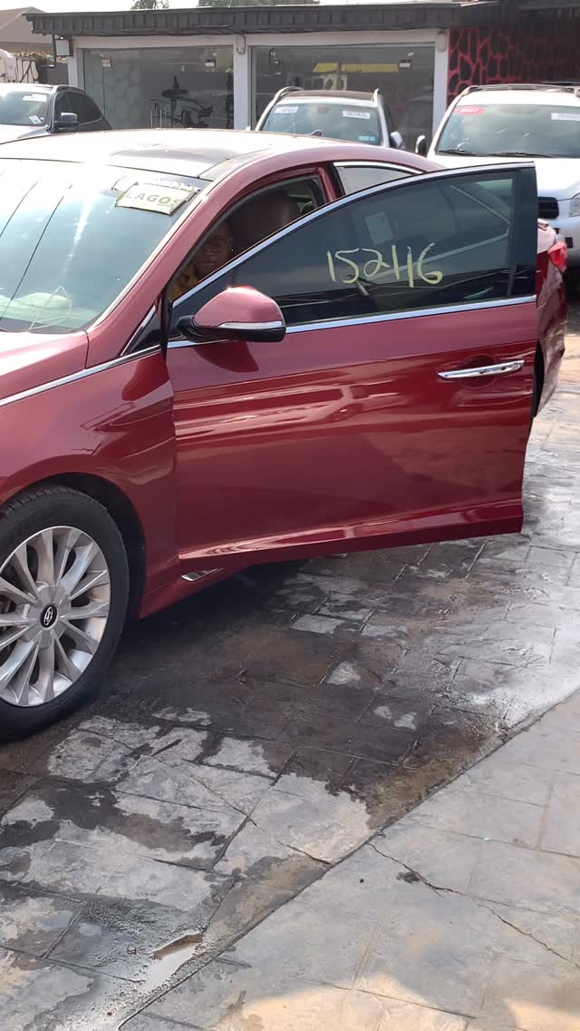 Luxury Sonata: Panoramic Roof & Tech, Duty Paid