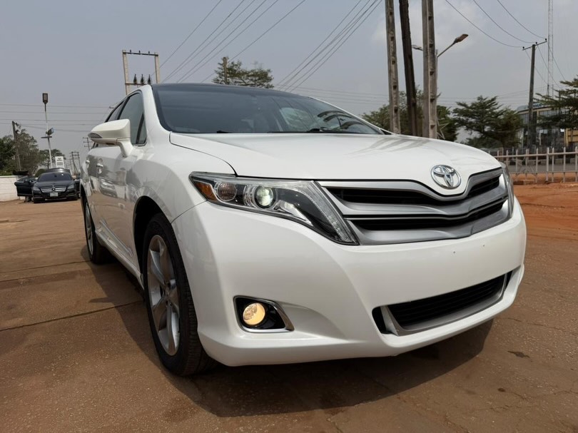 Luxury Meets Value: 2014 Toyota Venza XLE